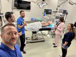 AHCU team ambers visiting AHU simulation center